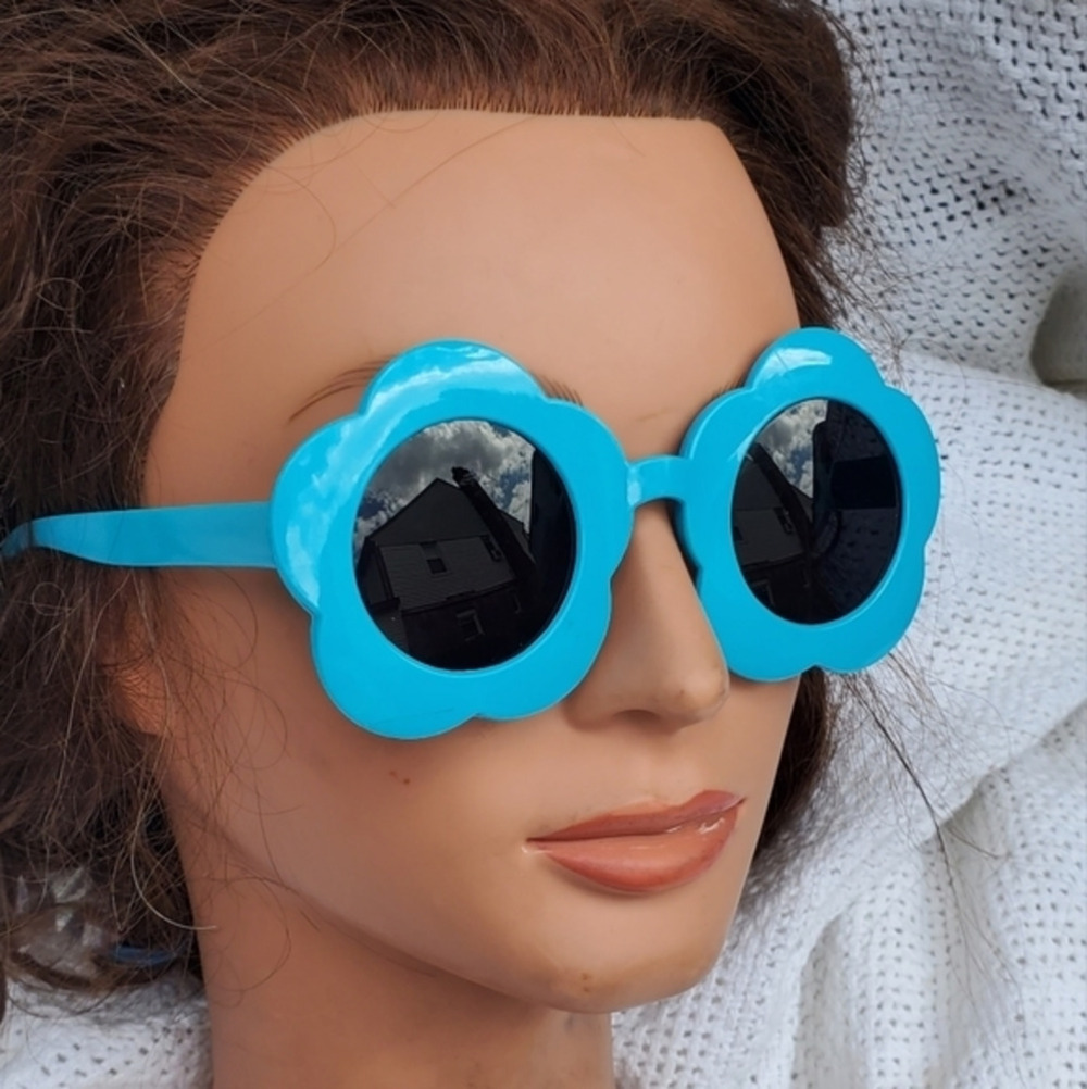 Dolls Kill Flower Sunglasses NWT